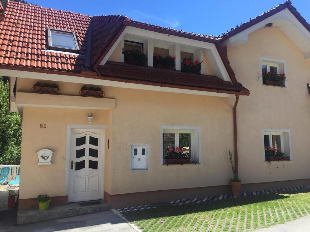 Apartments Sobe Jurcek Luce Екстер'єр фото